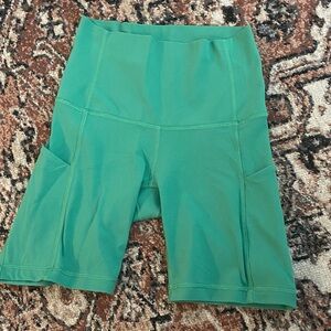 TNA TNAction Vibrant Green Women's Butter Bike Shorts